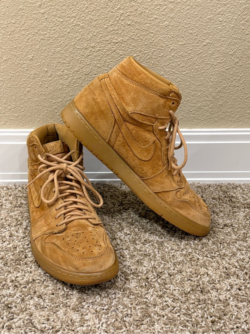 Nike Air Jordan 1 Retro High OG Wheat Size 11 Men’s 100% Authentic